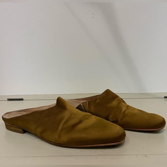 Intentionally Blank Mules (Mustard) - Picture 4 of 4